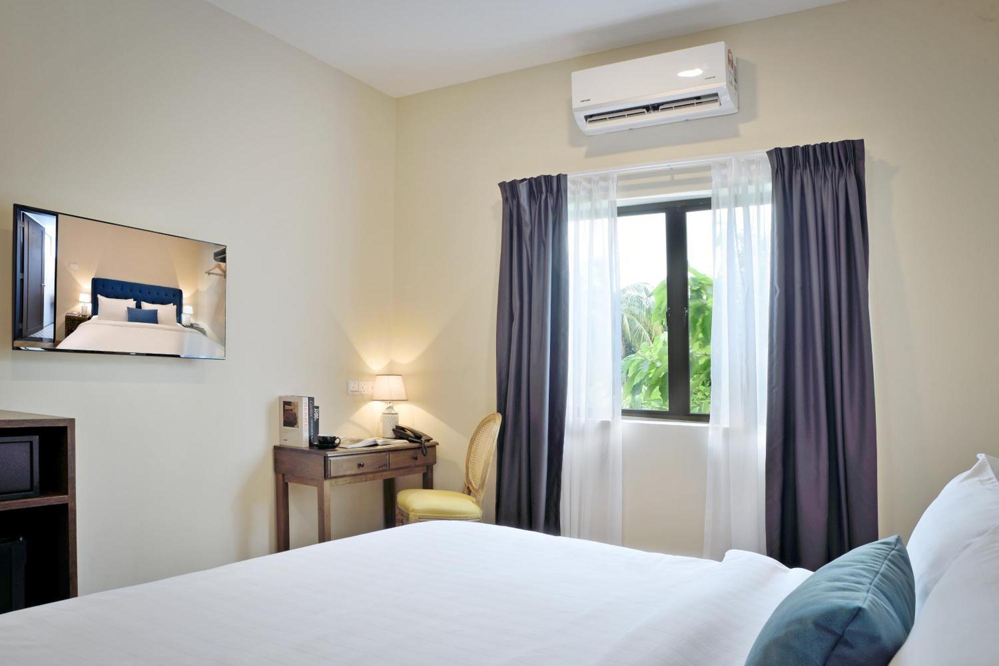 Hotel The Leith George Town Esterno foto