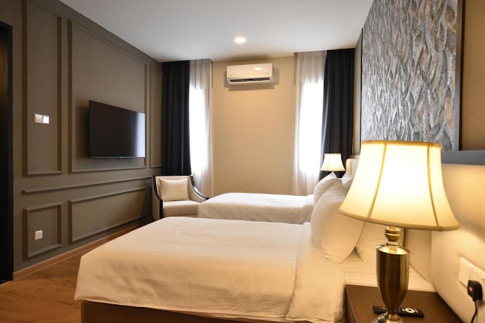 Hotel The Leith George Town Esterno foto