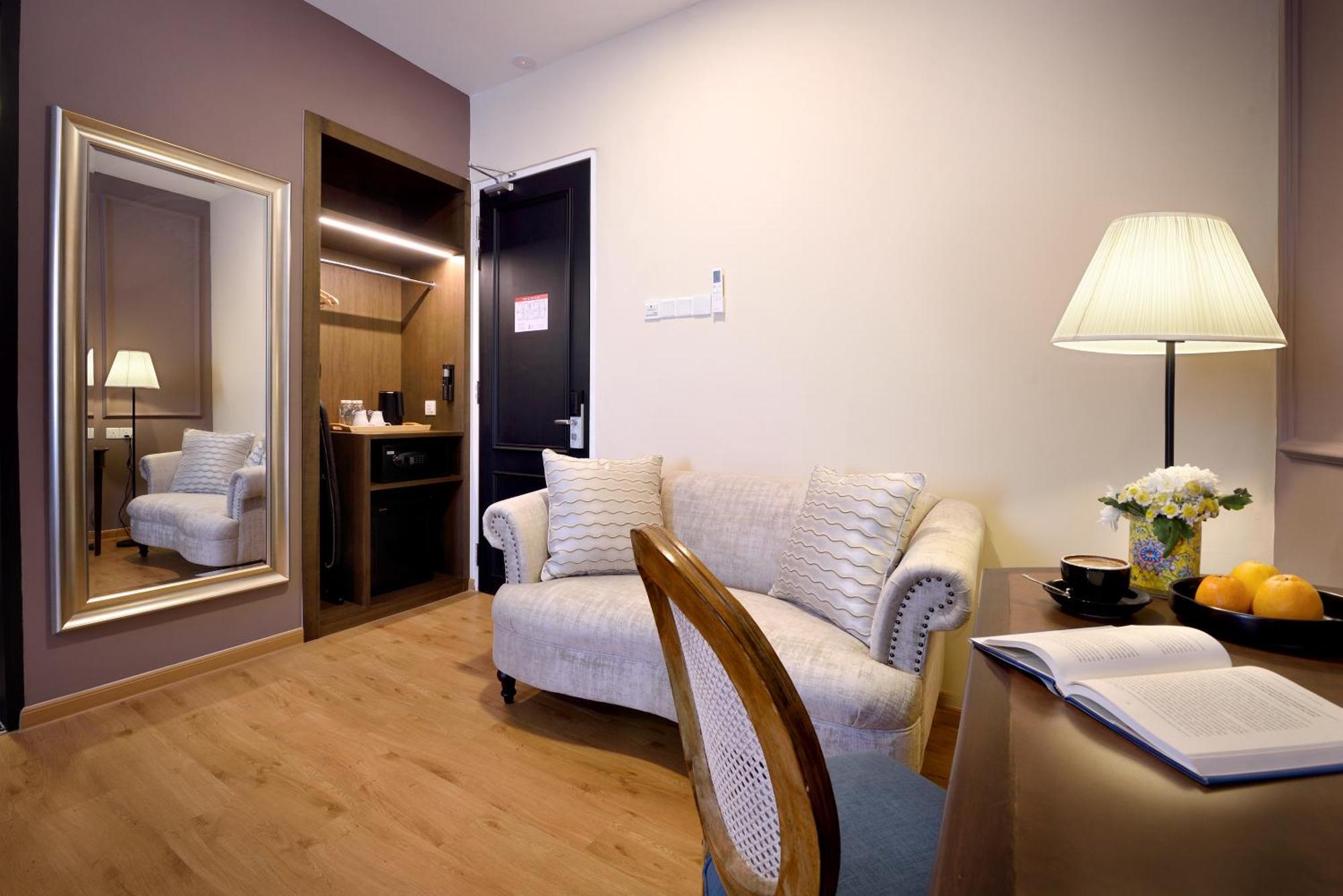 Hotel The Leith George Town Esterno foto